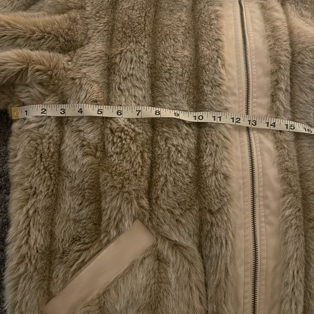 Blue Studio Faux Fur Coat - Picture 11 of 12